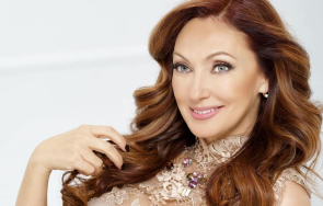 култова певица зората поп фолка празнува порцеланова сватба