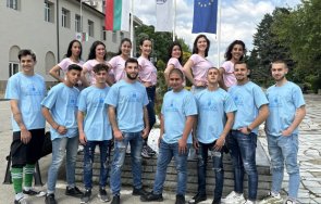 претендентите короните цар минералната вода царица роза павел баня