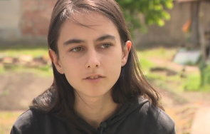 деца продължават раждат деца годишна плевенско поредната непълнолетна майка