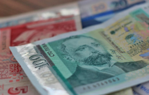 000 души месечно получавали обезщетение безработица 2022