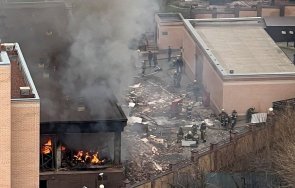 рухна трибуна училищен стадион русия загинала жена ранени видео