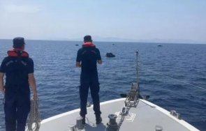 турската брегова охрана спаси мигранти кушадасъ