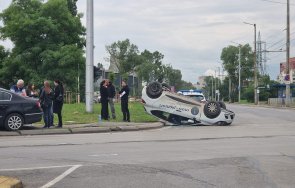 кола приземи таван главен булевард квартал дружба снимки