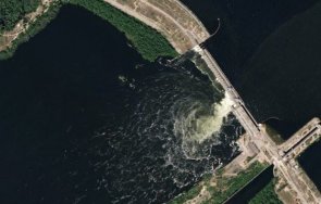 воден херсон взрива язовир каховка избухнат зарази снимки