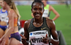 падна световният рекорд бягането 1500 метра