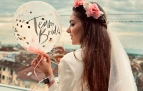 актрисата радина боршош вдига сватба лятото