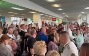 потресаващо зарязаха пътници цял ден летище софия