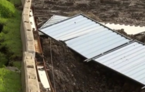 ограда блок столицата срути дъждовете