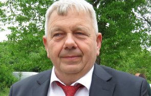 следователи връчиха обвинителния акт кмета сунгурларе