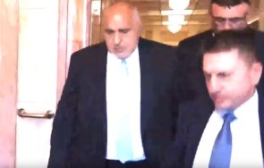 екшън пик издебнаха борисов кулоарите въпрос откаже депутатското направи видео