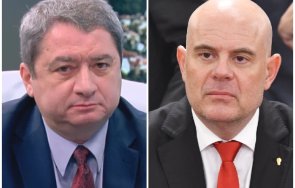 1500 емануил йорданов пик кукловодите режисирали свалянето гешев живо