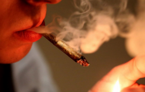 алкохол наркотици училищата благоевград ситуацията излиза извън контрол