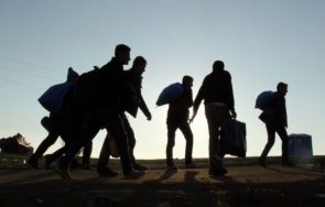 заловени трекляно сирийски трафиканти остават ареста