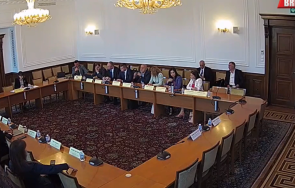 първо пик комисията бюджет финанси заседава без министър асен василев живо