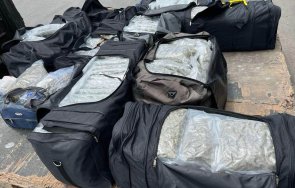 удар хванаха почти 100 кила марихуана лесово дрогата натъпкана яхта снимки видео