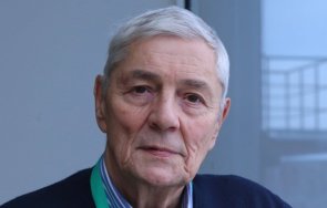 тъжна вест почина известният журналист любомир коларов