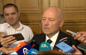 тагарев изпращаме втори пакет боеприпаси въоръжения украйна