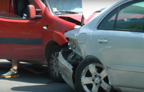 годишен открадна кола катастрофира добрич