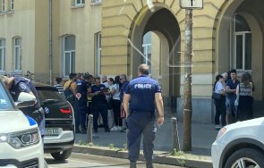 първо пик блъснаха общински полицай докато обезпечава катастрофа центъра софия снимки