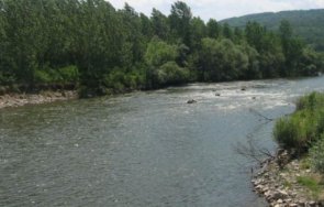 годишен падна река искър чомаковци издирват