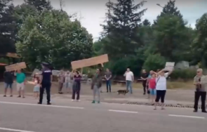 заради опасен участък жители вилна зона търговище протестират