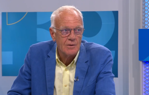 сеизмолог големия трус февруари момента всеки час един вторичен