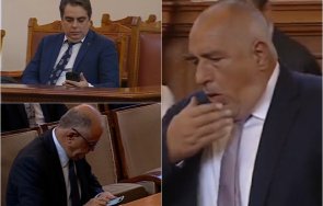 горещо пик асен василев ген атанасов заровиха глави телефоните пленарна зала борисов закъсня старта заседанието снимки