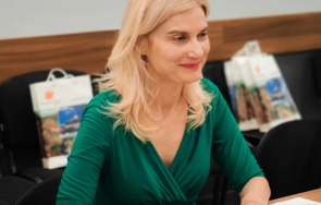 министърката туризма искането оставки изтърка