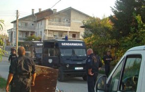 скандал трима нападнаха тийнейджър катуница