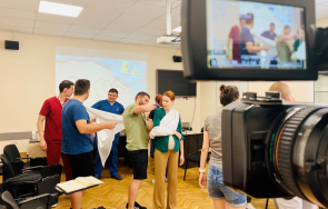 пирогов учат родители оказват първа помощ пострадали деца