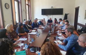 надзирателите отидоха зам министър дечев говорят пари