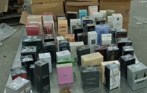 набараха 3700 маркови парфюма камион строителни материали