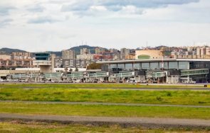 затвориха летището катания остров сицилия заради вулкана етна