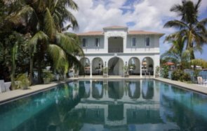 разрушиха лятната резиденция капоне