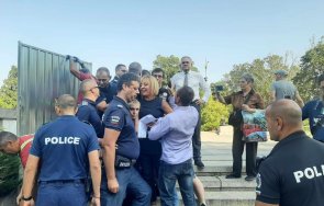 напрежение около моча ограждат паметника метални панели костадинов зове опълчение живо