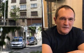 извънредно пик самолетът божков кацна софия арестуват живо снимки