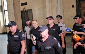 първо пик докараха васил божков съда прокуратурата настоява постоянен арест
