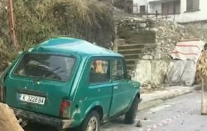 руски джип катурна детска площадка златоград пострадаха двама