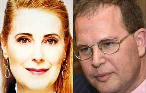 разкритие пик мъжът галя посолството мистериозната служителка стигна дотам дърпа конците сглобката