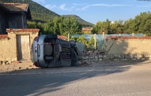 пиян пежо вряза ограда шумен