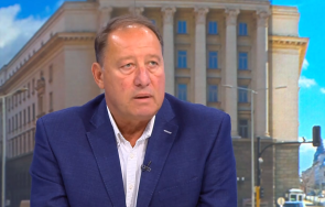 ангел найденов макар закъсняла оставката мустафа емин абсолютно логична постъпка