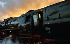 бдж връща назад времето организира пътуване влак парен локомотив 115 години независимостта българия