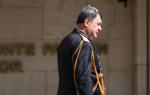 извънредно радев освободи петър тодоров главен секретар мвр кого назначи негово