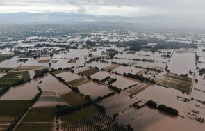 наводненията гърция изправена хуманитарна катастрофа снимки