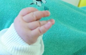 измамници събират пари болно бебе румъния стотици хиляди левове потънаха
