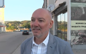 поставена скоба мъж наби служител синя зона кърджали