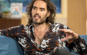 обвиниха ръсел бранд изнасилване