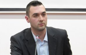 адвокат скептичен мерките закона младите водачи