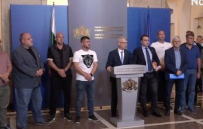 извънредно пик правителството земеделците разбраха протестите спират видео