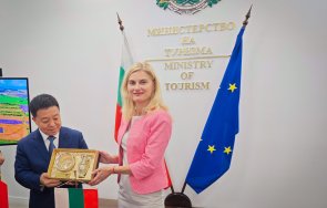 зарица динкова готови сме привличаме повече китайски туристи